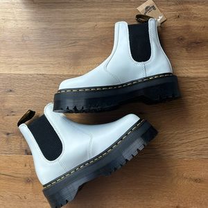 Doc Martens | Platform Chelsea Boots